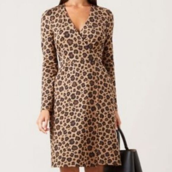 Dresses & Skirts - Hobbies in Delilah Wrap Dress size 6. New